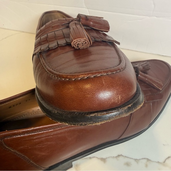 Magnanni Men\'s Brown Leather
Tassel Loafers Size 11 Nice Condition main image 11